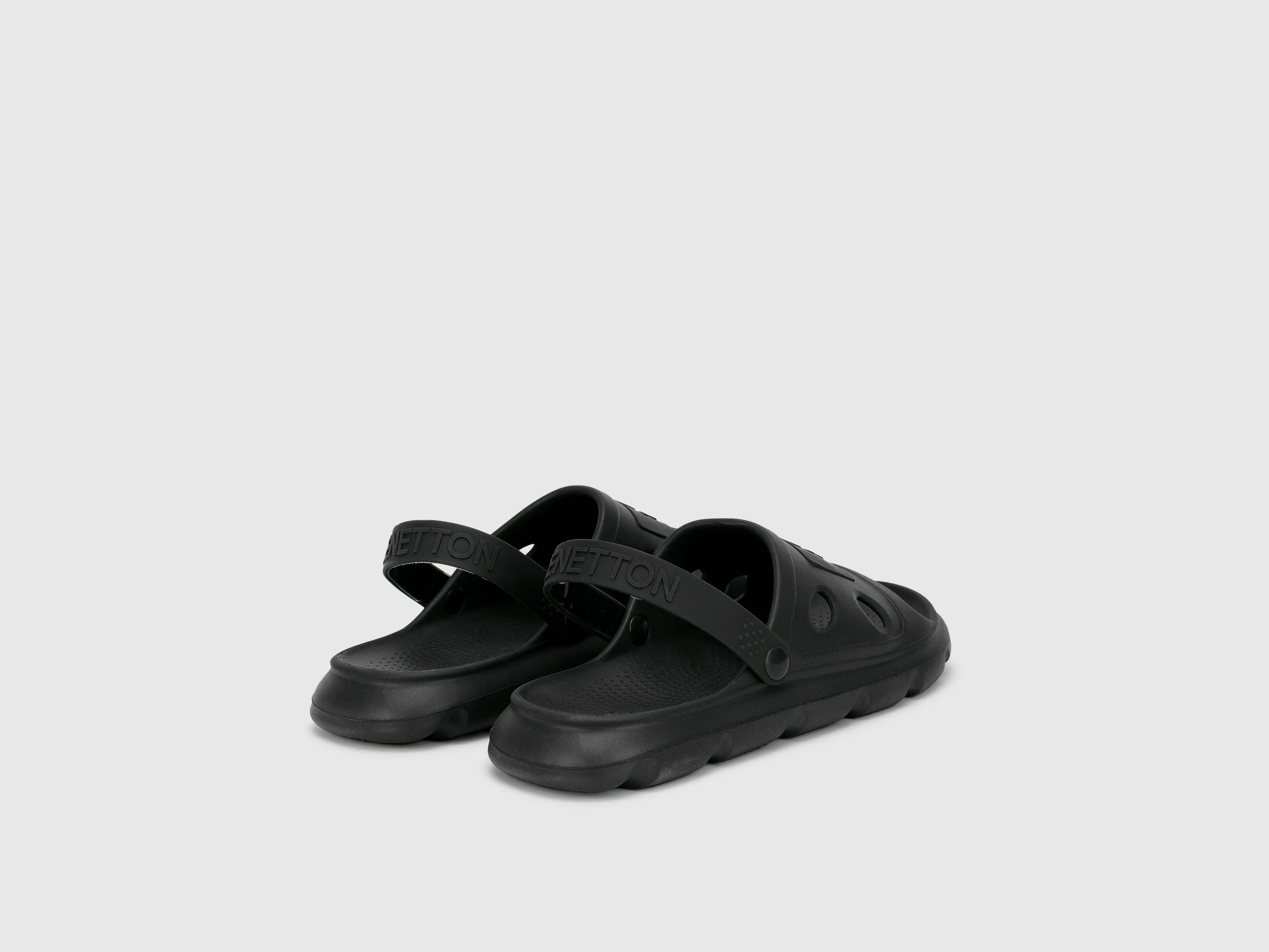 Self Designed Casual Clogs – United Colors of Benetton Store