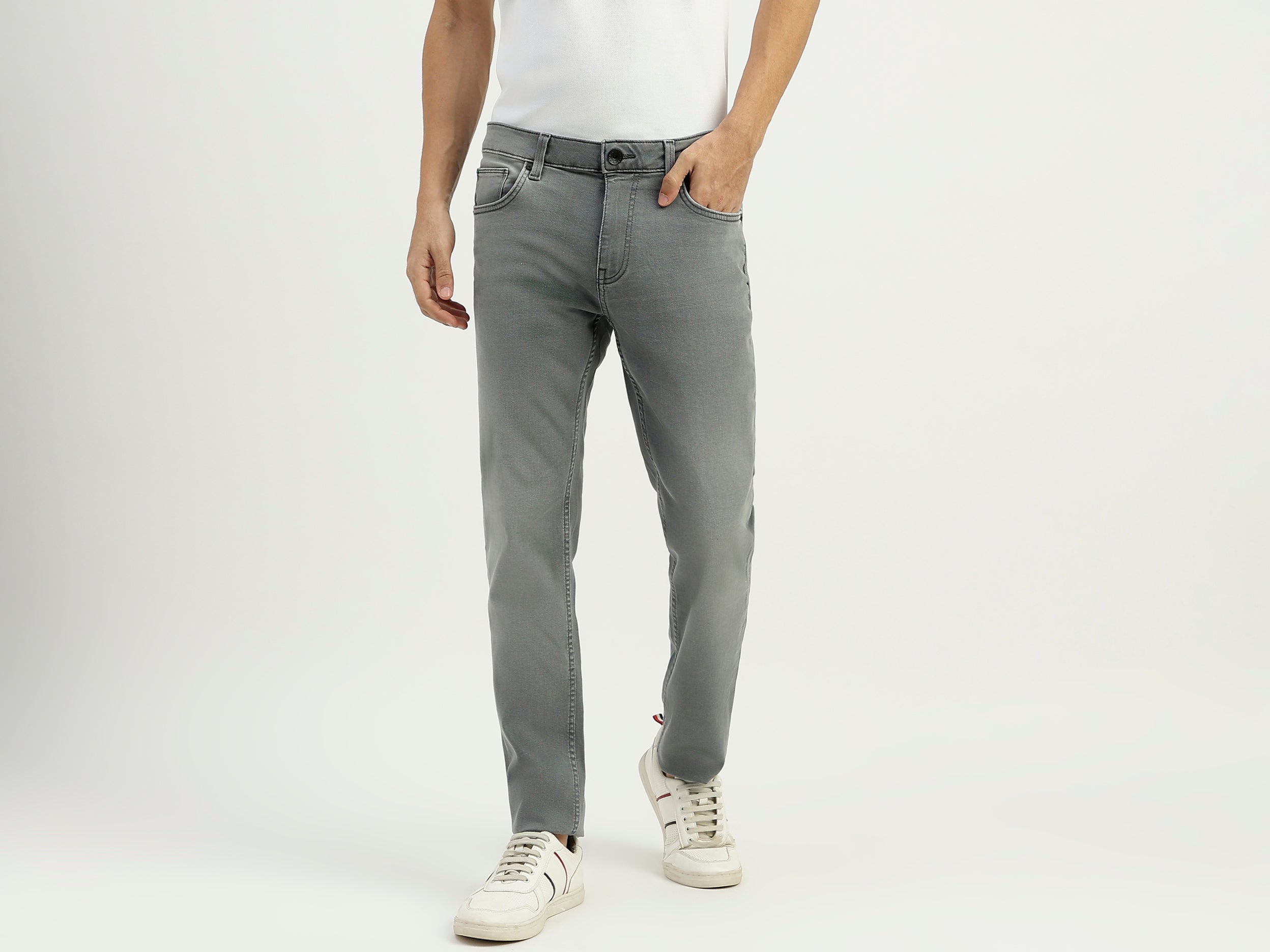 Solid Mid Rise Skinny Fit Jeans