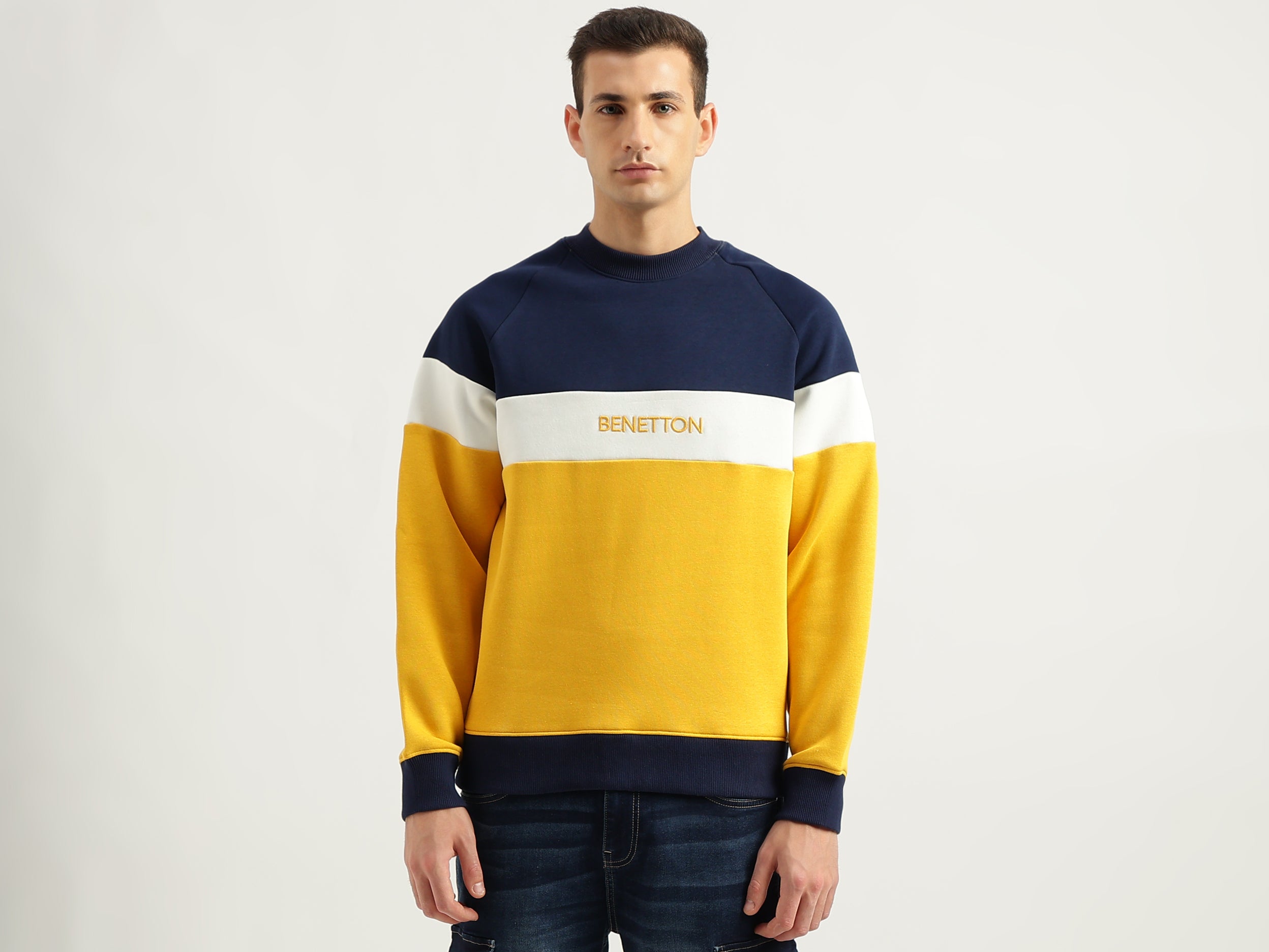 Men's Boxy Fit Round Neck Color Block Sweatshirt