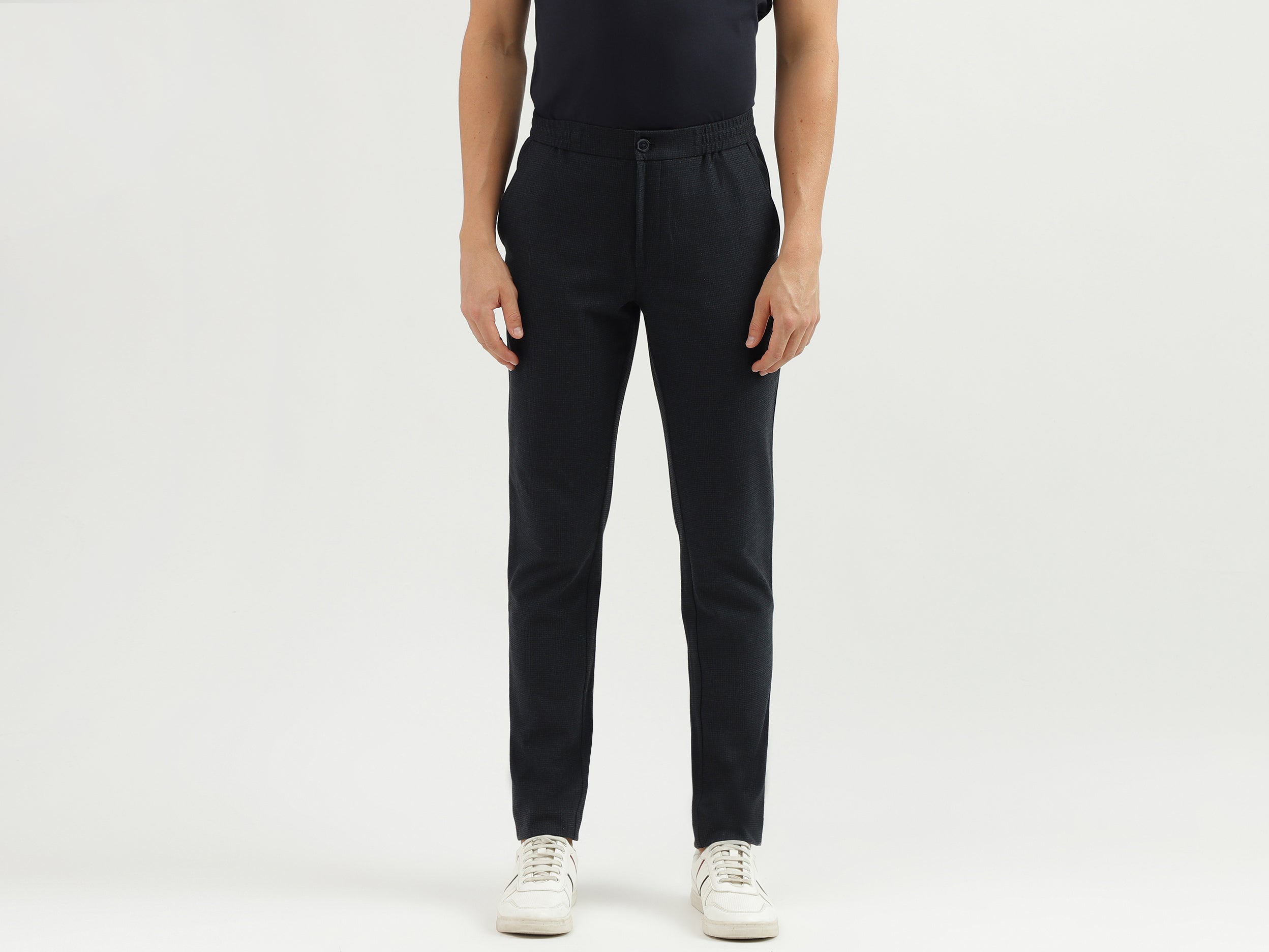 Men's Solid Relaxed Fit Trousers