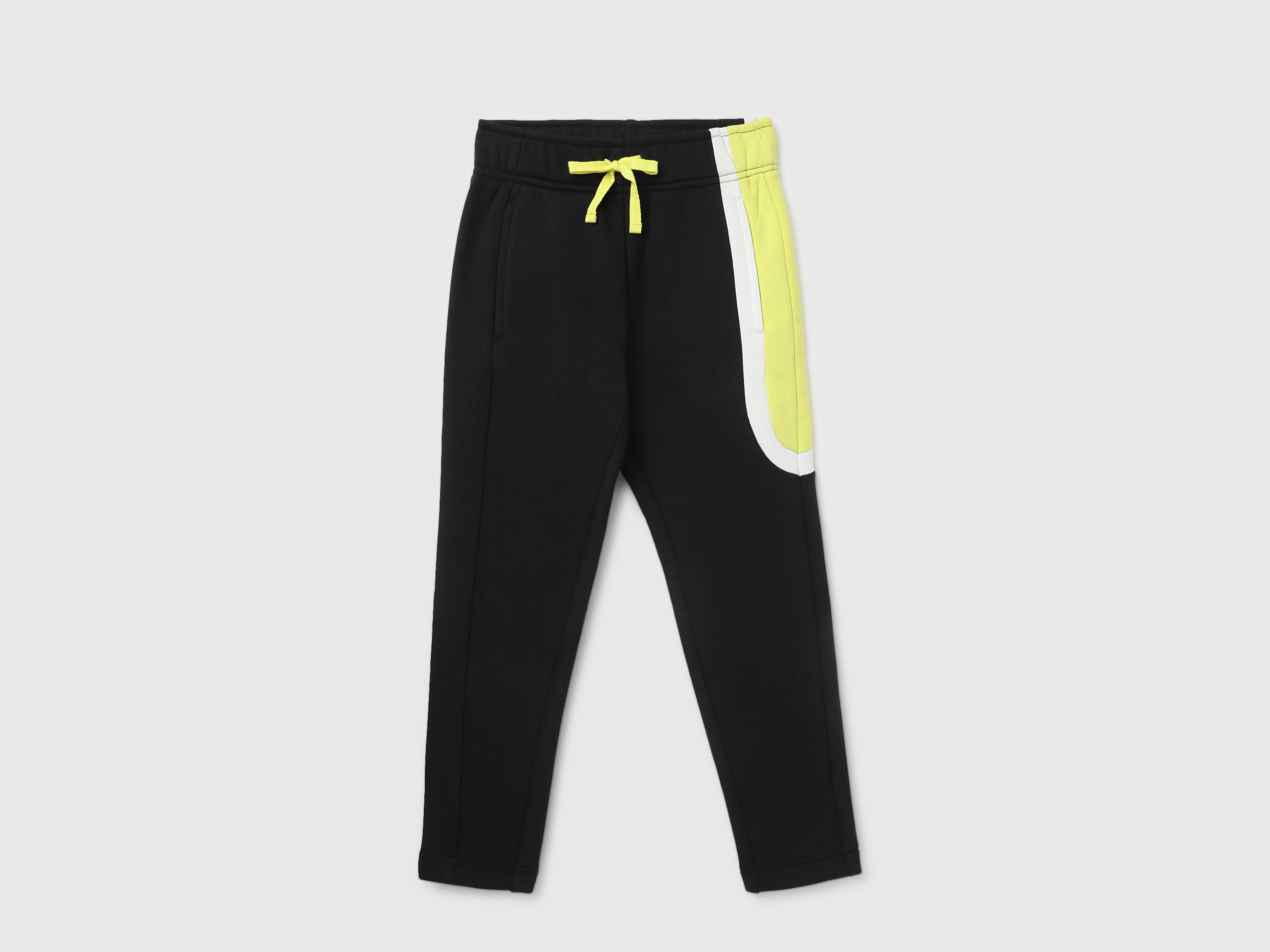 Boy's Solid Regular Fit Trackpants