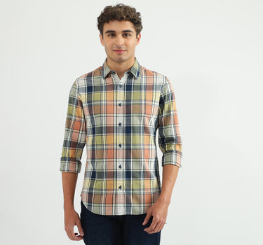 Men Checked Spread Collar Shirt