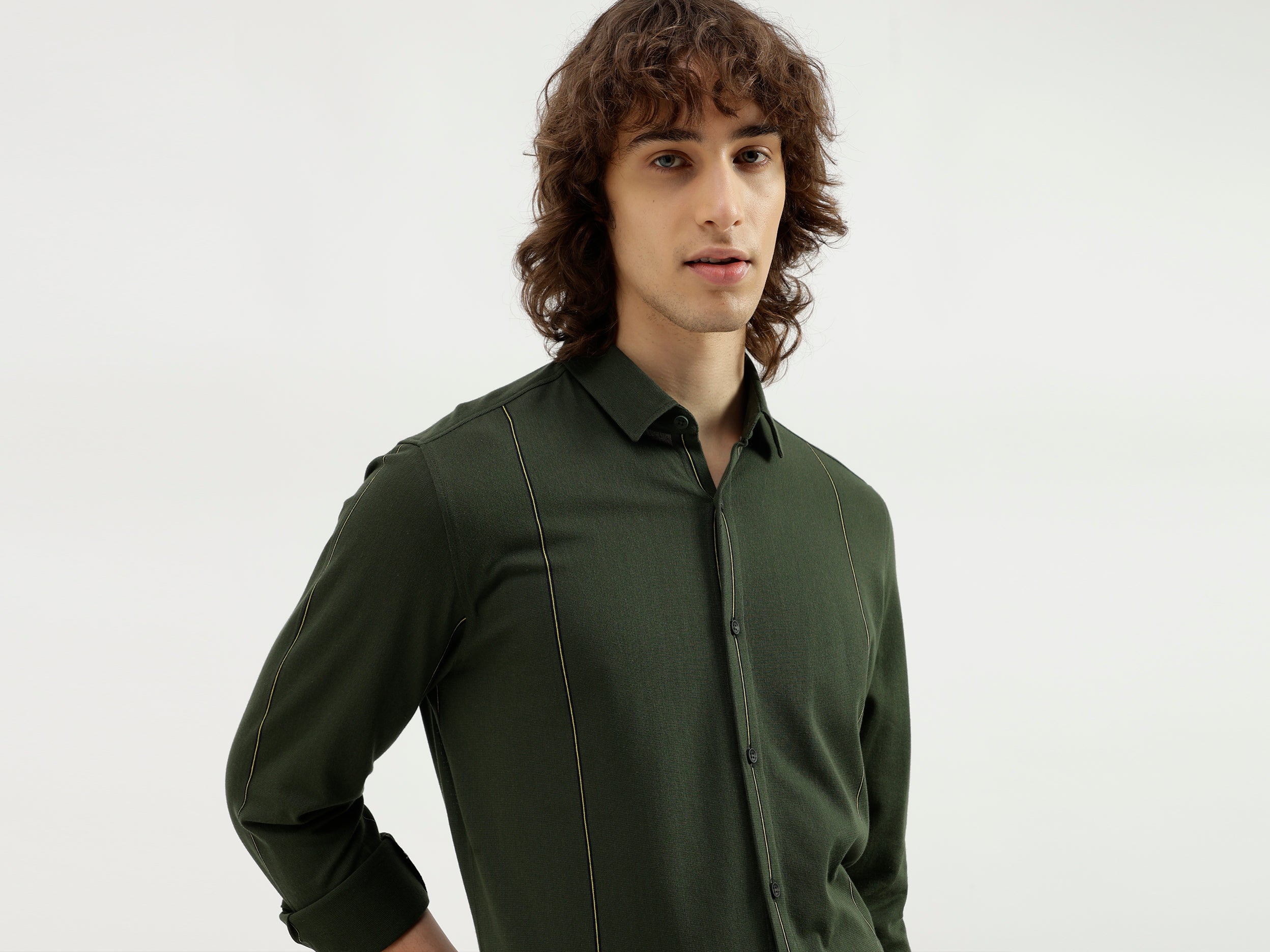 Slim Fit Spread Collar Striped Shirt