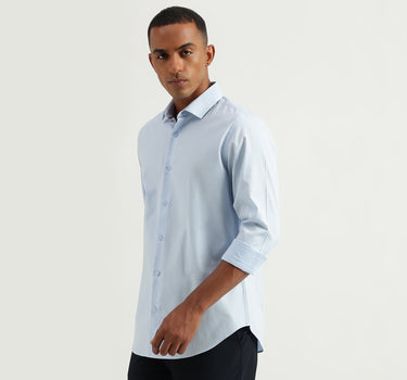 Men's Slim Fit Cutaway Collar Textured Shirts