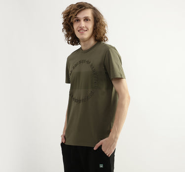 Men Embossed Round Neck T-shirt