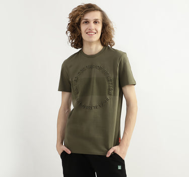 Men Embossed Round Neck T-shirt