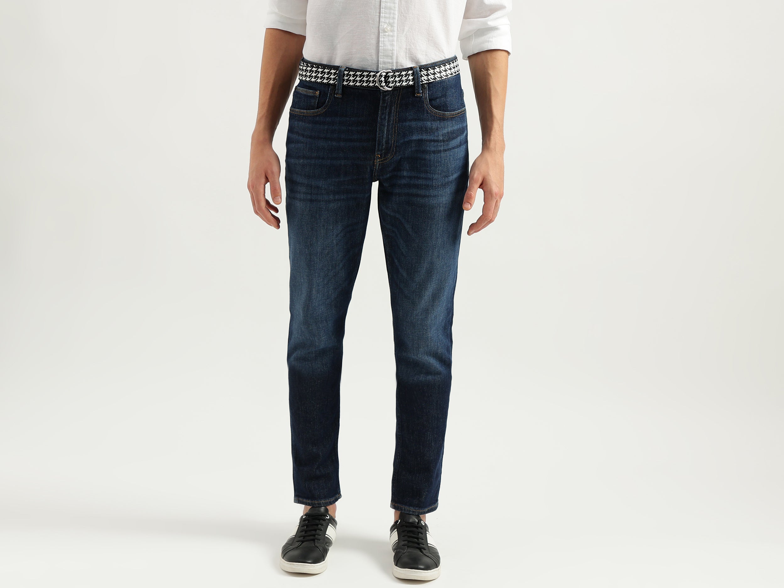 Men's Solid Slim Tapered Fit Jeans