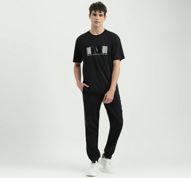 Solid Regular Fit Mid Waist Trackpants