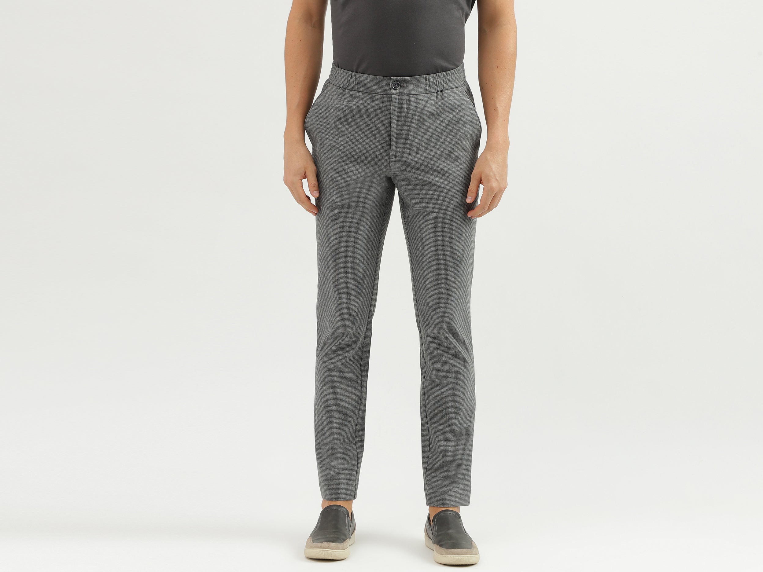 Men's Solid Relaxed Fit Trousers