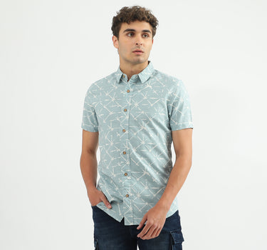 Men Printed Spread Collar Shirt