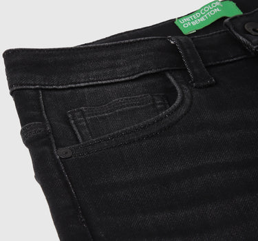 Solid Slim Fit Jeans