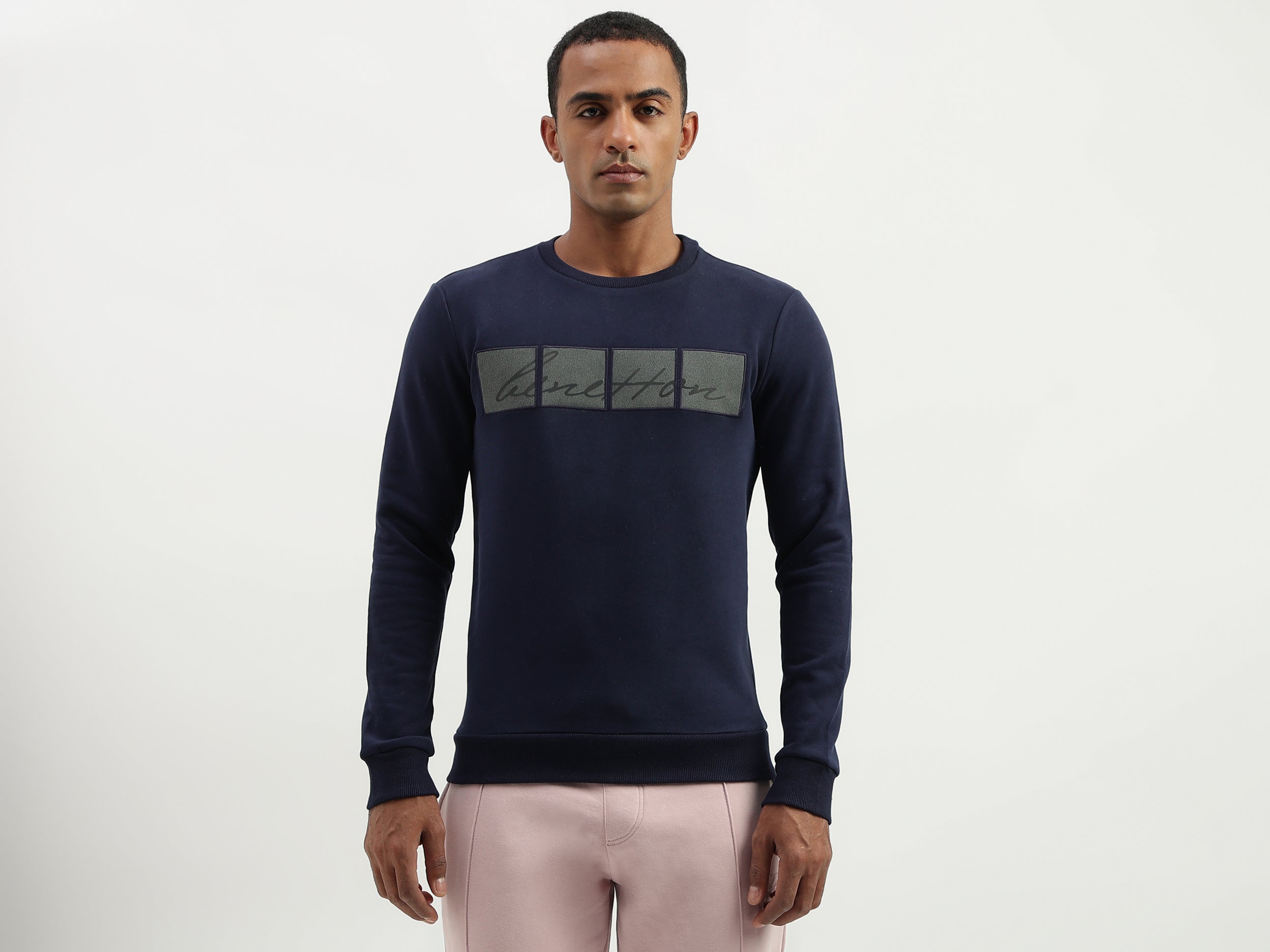 Regular Fit Round Neck Solid Sweatshirt