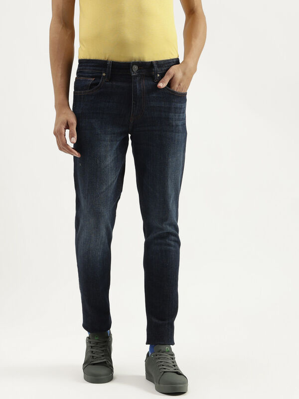 Solid Mid Rise Slim Tapered Fit Jeans