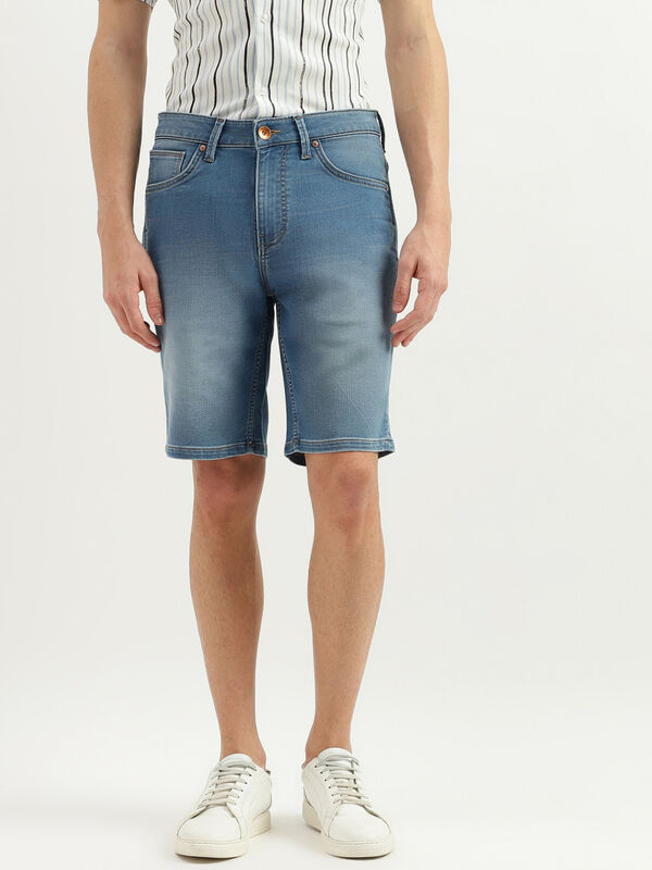 Solid Mid Rise Slim Fit Shorts