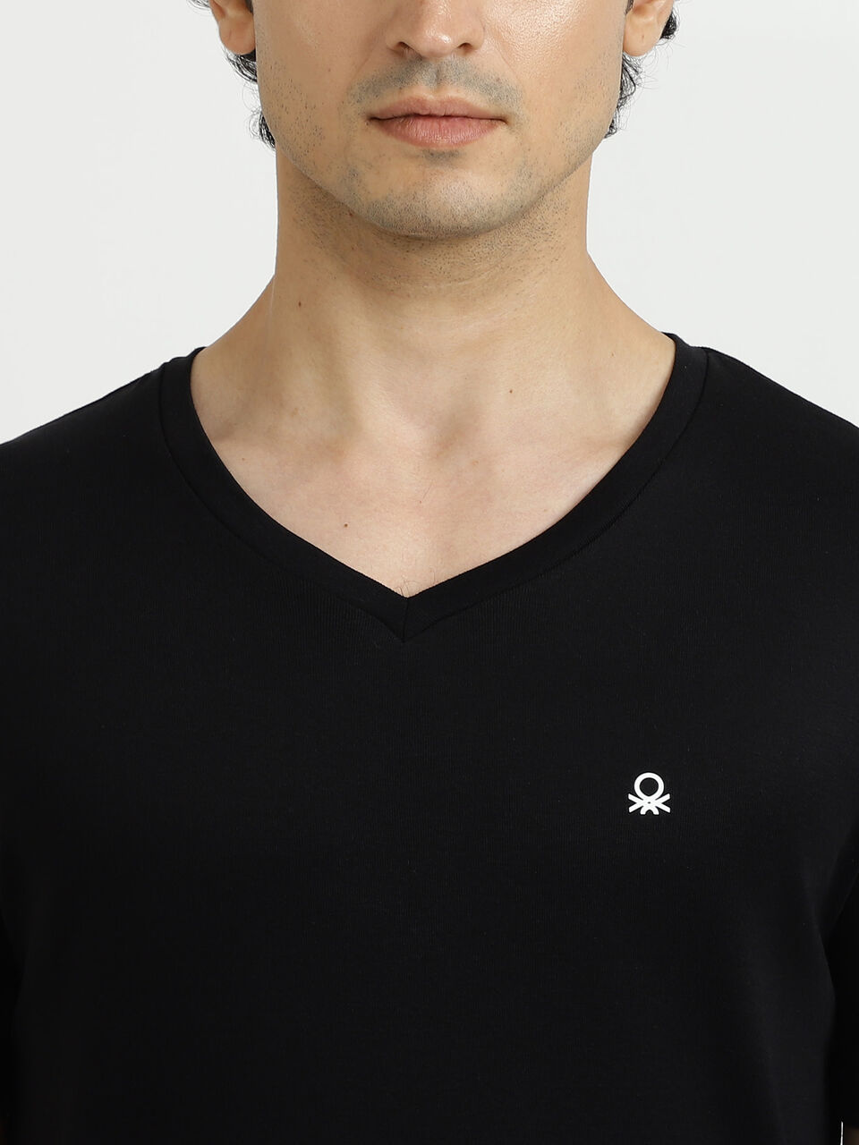 Black V-Neck T-Shirt - Black | Benetton