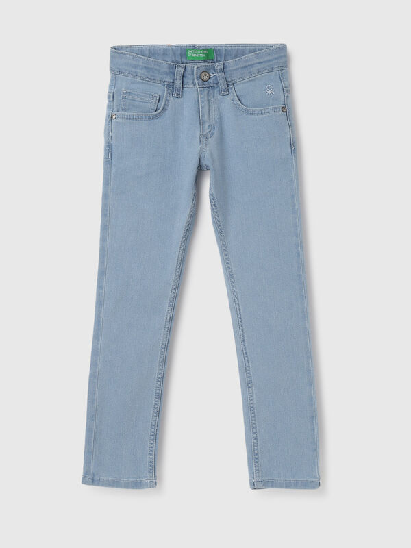 Solid Pattern Slim Fit Jeans