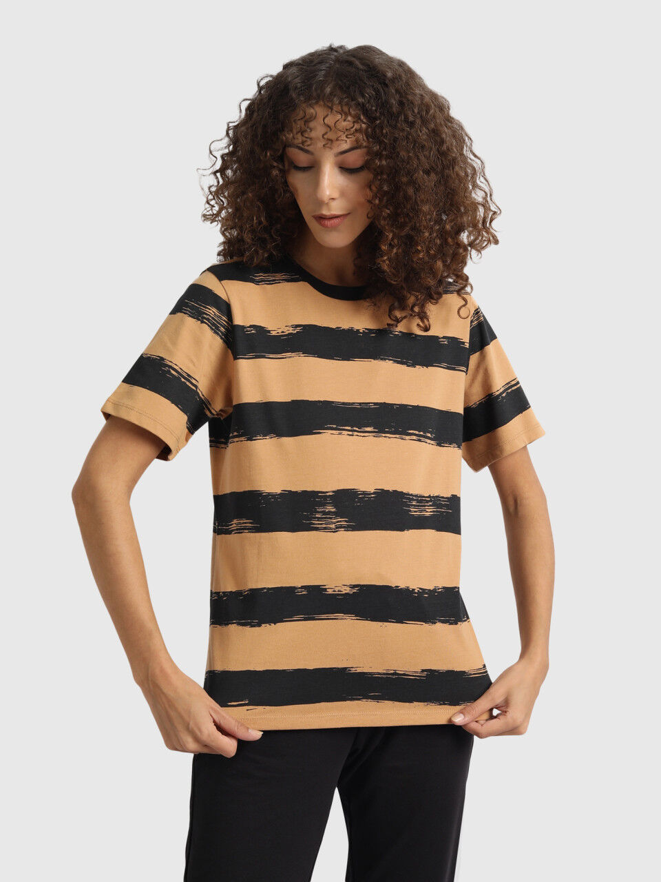 Short Sleeve T-Shirt With Natural Vib Stripe