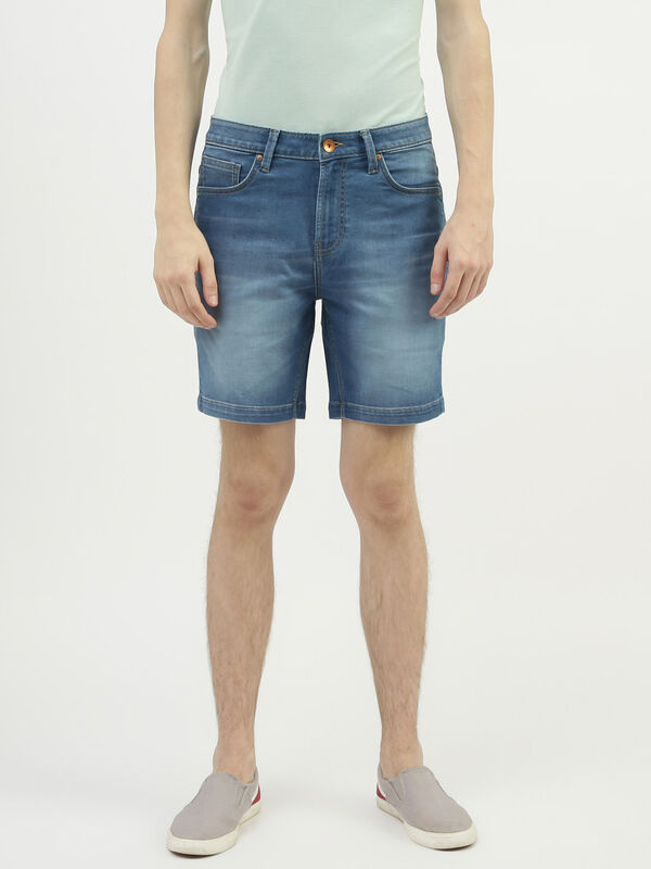 Men Solid Slim Fit Shorts