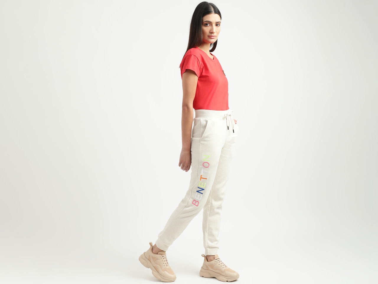 United Colors of Benetton Abbigliamento Pantaloni e jeans Pantaloni Joggers Joggers Con Dettagli Gioiello 